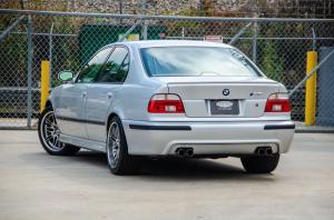 BMW M5 2003 года 